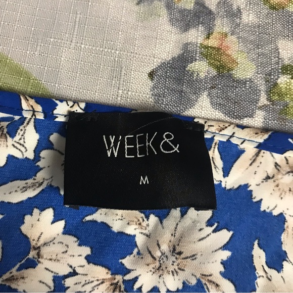 WEEK V-Neck Peplum Top Womens Size M Floral Blue short puffed sleeve pre owned - Picture 7 of 15